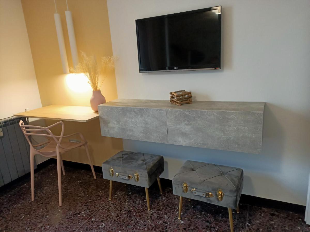 Casa Di Noemi - Seafront With Parking Apartment Savona Luaran gambar