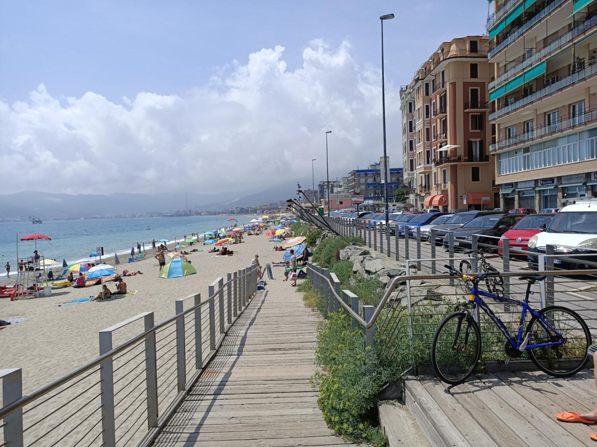 Casa Di Noemi - Seafront With Parking Apartment Savona Luaran gambar